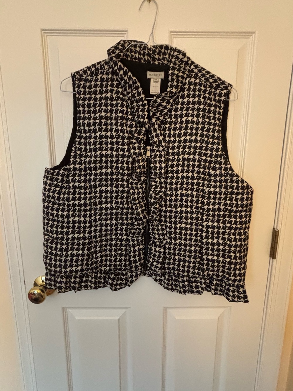 Multiples Black and White Houndstooth Quilted Vest